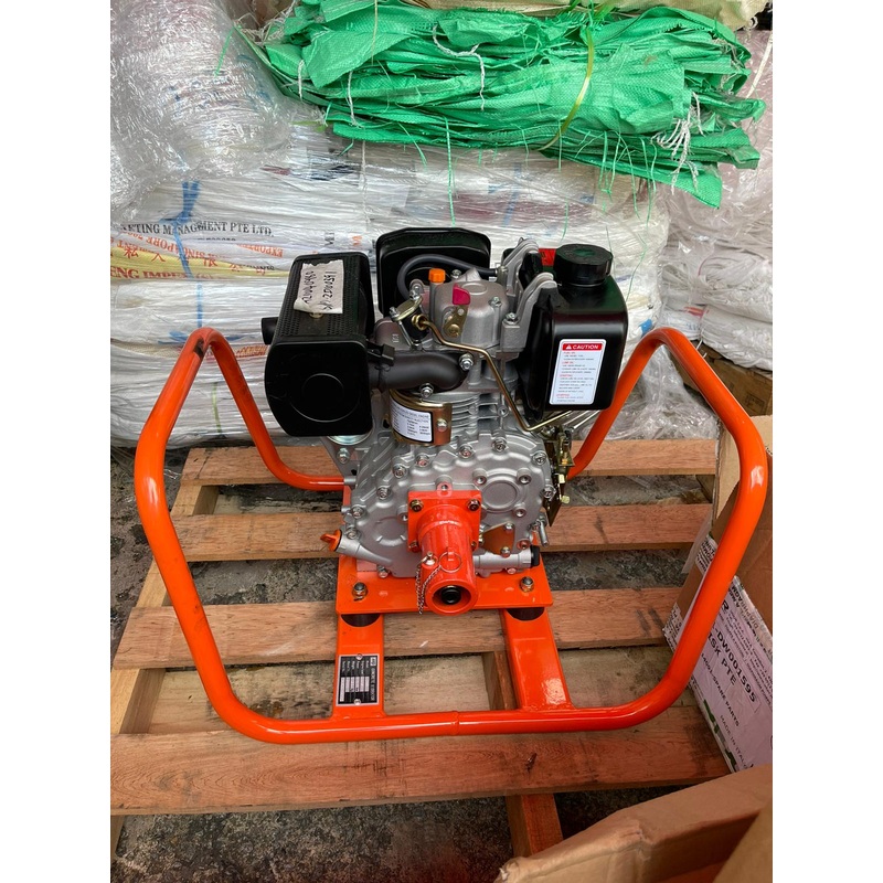Aiko Diesel Concrete Vibrator Engine 173F Come With Fixed Base And Coupling | Model : CV-ZE-4